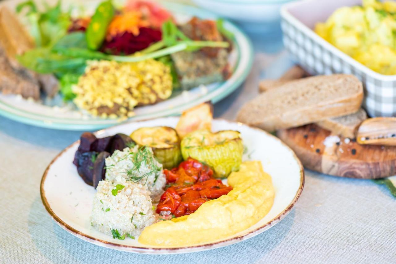 Vita Rama Holistic Hotel And Retreats - Vegan Full Board Obzor Eksteriør billede