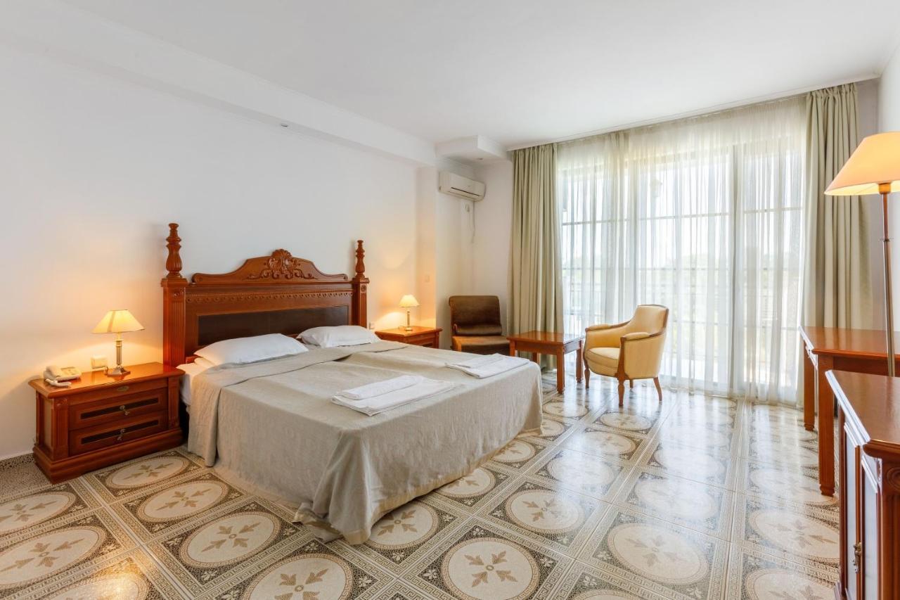 Vita Rama Holistic Hotel And Retreats - Vegan Full Board Obzor Eksteriør billede